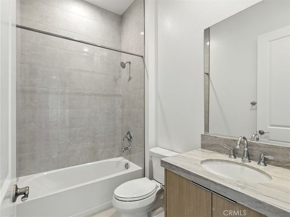 11925 Red Hawk Lane, Porter Ranch CA 91326