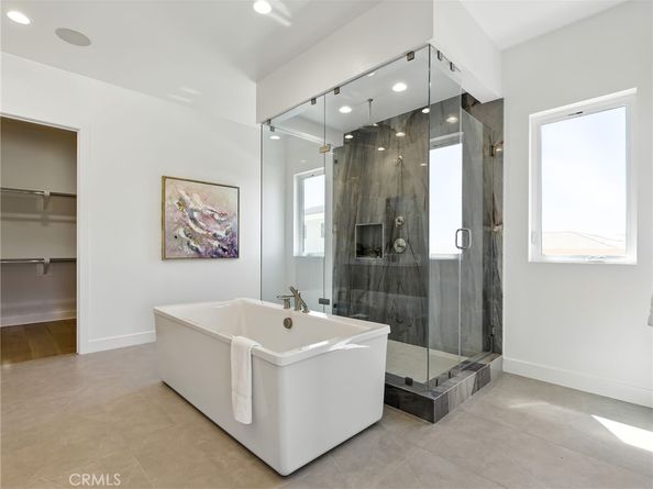 11925 Red Hawk Lane, Porter Ranch CA 91326