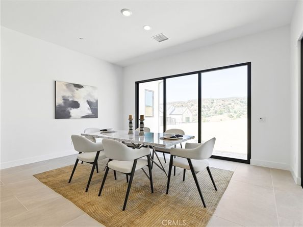 11925 Red Hawk Lane, Porter Ranch CA 91326