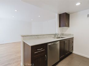 1116 E Palmer Avenue 11, Glendale CA 91205