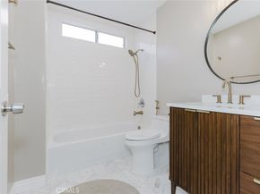 1116 E Palmer Avenue 11, Glendale CA 91205