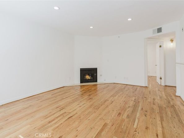 1116 E Palmer Avenue 11, Glendale CA 91205