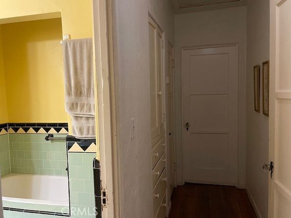 6709 Vesper, Van Nuys CA 91405