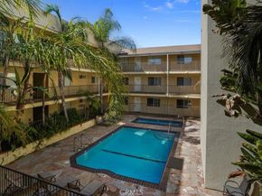 11044 Acama, North Hollywood CA 91602