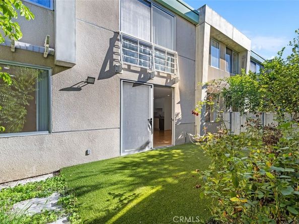 5301 Balboa Boulevard 5B, Encino CA 91316