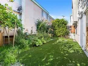 5301 Balboa Boulevard 5B, Encino CA 91316