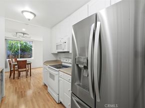 5301 Balboa Boulevard 5B, Encino CA 91316