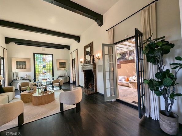 2618 Nottingham Avenue, Los Angeles CA 90027