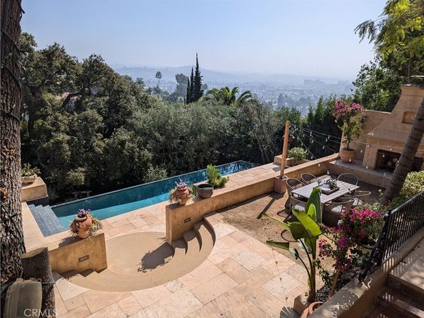 2618 Nottingham Avenue, Los Angeles CA 90027