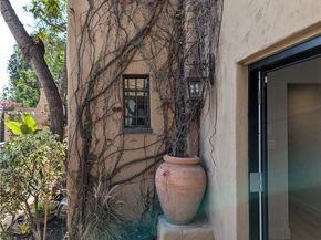 2618 Nottingham Avenue, Los Angeles CA 90027