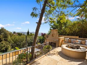 2618 Nottingham Avenue, Los Angeles CA 90027