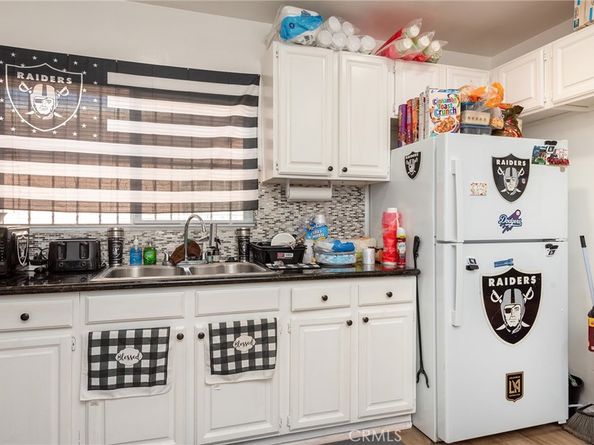 1657 W 67th Street 2, Los Angeles CA 90047