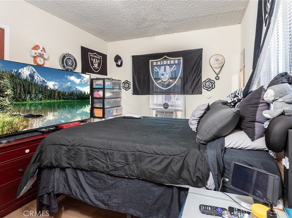 1657 W 67th Street 2, Los Angeles CA 90047