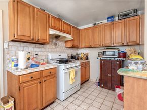 1657 W 67th Street 2, Los Angeles CA 90047