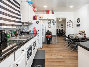 1657 W 67th Street 2, Los Angeles CA 90047