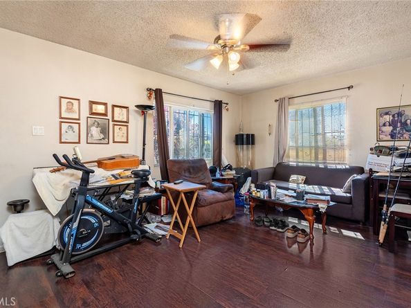 1657 W 67th Street 2, Los Angeles CA 90047