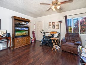 1657 W 67th Street 2, Los Angeles CA 90047