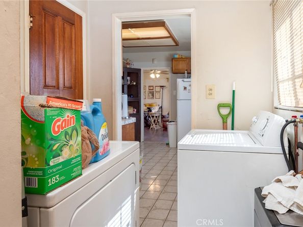 1657 W 67th Street 2, Los Angeles CA 90047