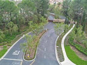 22 Arborside, Irvine CA 92603