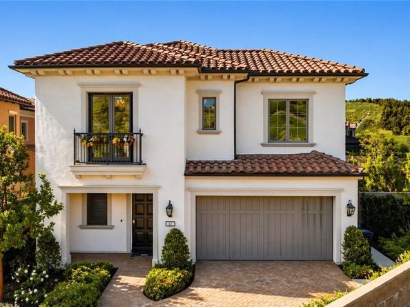 162 Winnett, Irvine CA 92602