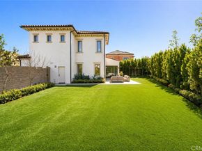 162 Winnett, Irvine CA 92602