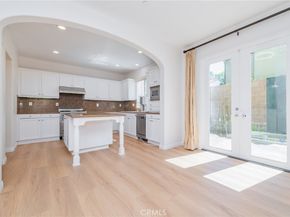 22 Arborside, Irvine CA 92603
