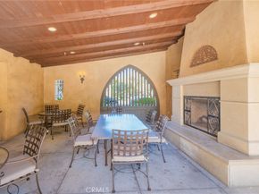 22 Arborside, Irvine CA 92603