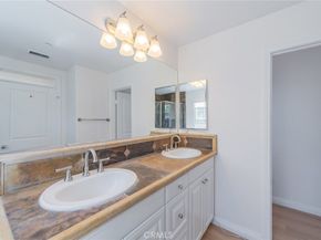 22 Arborside, Irvine CA 92603