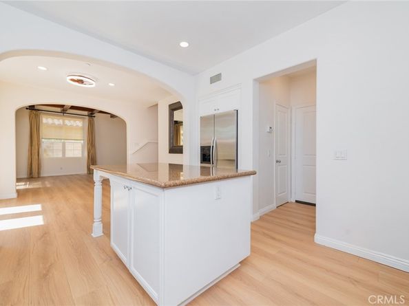 22 Arborside, Irvine CA 92603