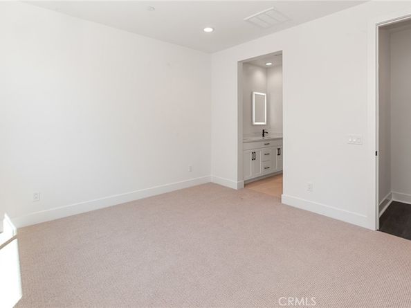 150 Bridle Drive, Burbank CA 91506