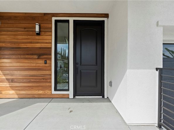 1029 N Staley Lane, Los Angeles CA 90042