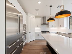 1029 N Staley Lane, Los Angeles CA 90042