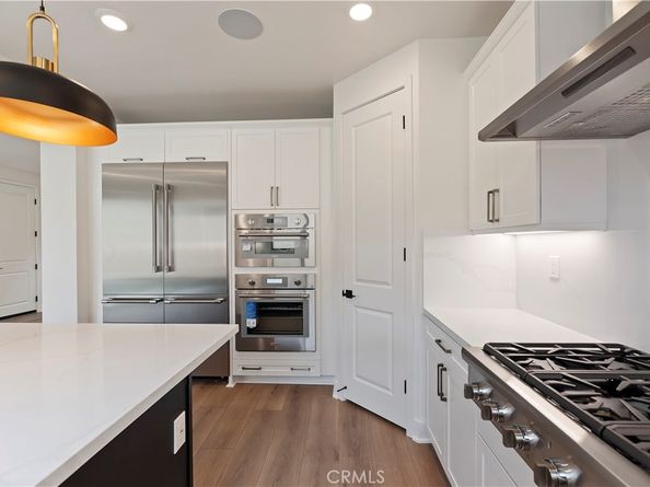 1029 N Staley Lane, Los Angeles CA 90042