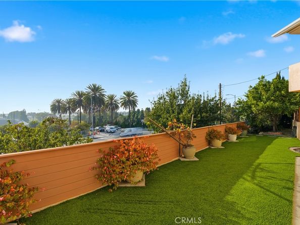 12317 Navy Street, Los Angeles CA 90066