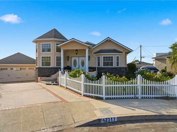 12317 Navy Street, Los Angeles CA 90066