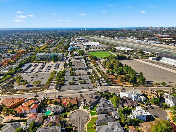 12317 Navy Street, Los Angeles CA 90066