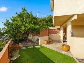 12317 Navy Street, Los Angeles CA 90066