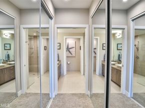 3025 Byron Street 201, San Diego CA 92106