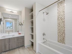3025 Byron Street 201, San Diego CA 92106