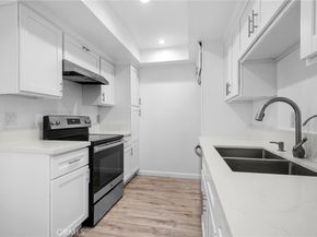 251 W Dryden Street 16, Glendale CA 91202