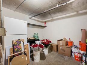 251 W Dryden Street 16, Glendale CA 91202