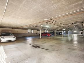 251 W Dryden Street 16, Glendale CA 91202