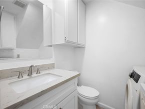 251 W Dryden Street 16, Glendale CA 91202