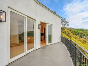 10050 Olivia Ter, Sun Valley CA 91352