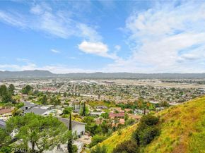10050 Olivia Ter, Sun Valley CA 91352