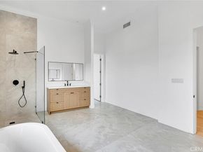 10050 Olivia Ter, Sun Valley CA 91352