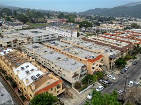 10214 Samoa 25, Tujunga CA 91042