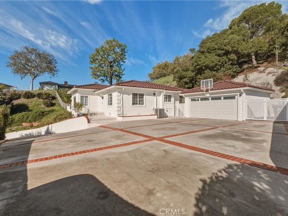 1659 Puebla, Glendale CA 91207