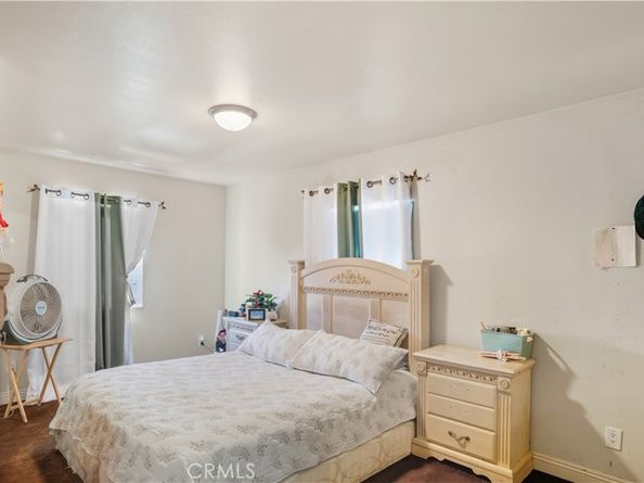 124 E. 54th Street, Los Angeles CA 90011