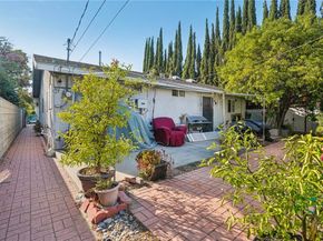 5810 Denny Avenue, North Hollywood CA 91601